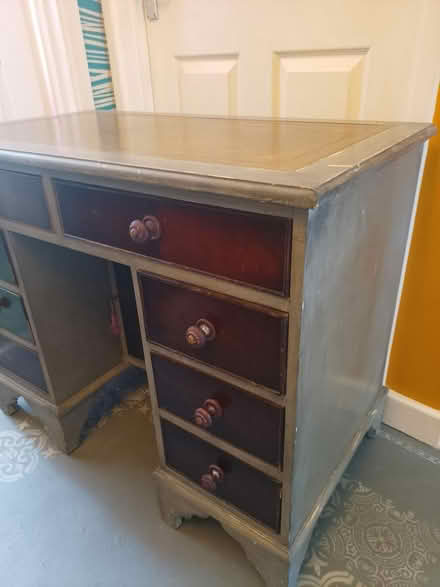 Photo of free Small vintage desk (Matlock DE4) #3