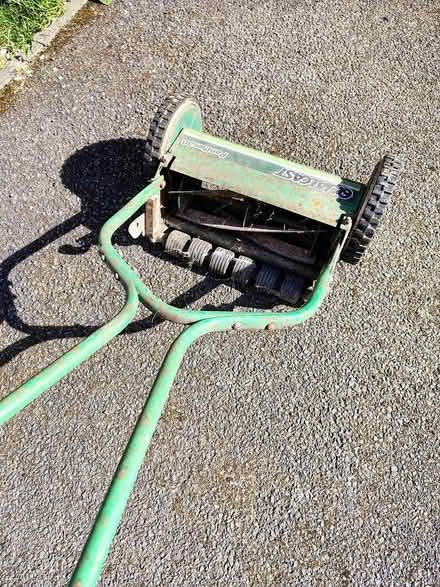Photo of free Push lawmnower (Wollaton) #2