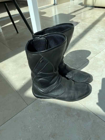 Photo of free Motorcycle boots (White Notley CM8) #1
