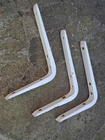 Photo of free 3 strong shelf brackets (Woodley RG5) #2