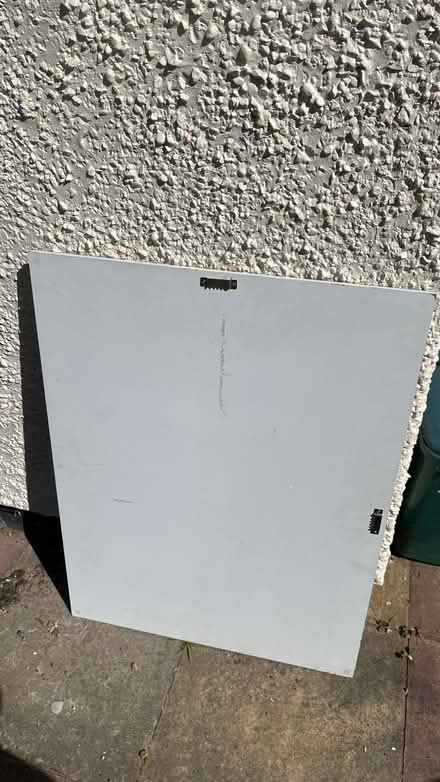 Photo of free White photo panel (Fleetville AL4) #1