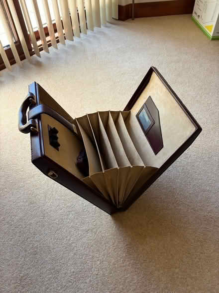 Photo of free Ladies burgundy leather briefcase (Pangbourne RG8) #2