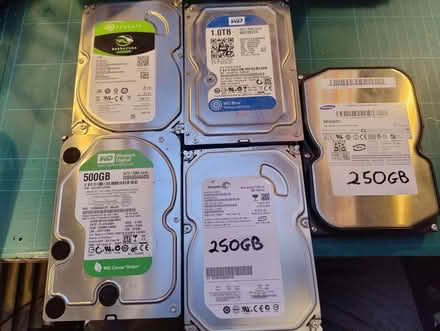 Photo of free HDDs (Gledhow LS8) #1