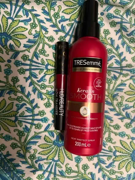 Photo of free Heat Protect Spray and lipstick (Yiewsley UB7) #1