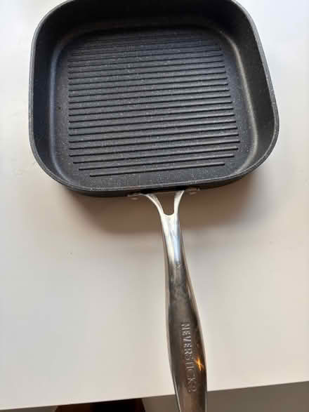 Photo of free Large square griddle (Parsons Green SW6) #1