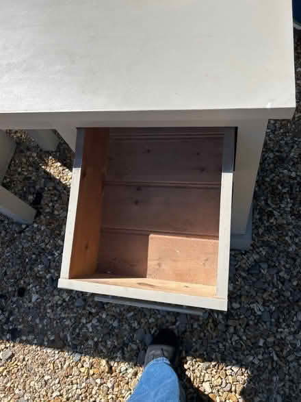 Photo of free Drawers and desk/dressing table (Bedford MK41) #4