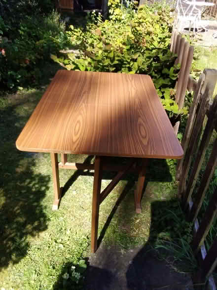 Photo of free Table with leaves (Baldock SG7) #2