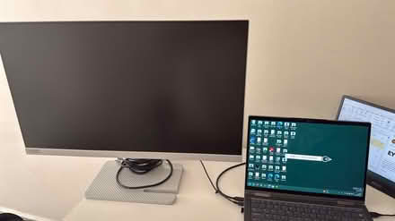 Photo of free Computer monitor (Barons Court w149hb) #1