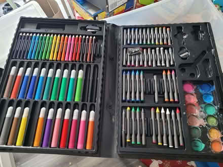 Photo of free Art set not complete (Skerton LA1) #1