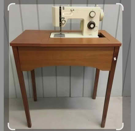 Photo of free Vintage sewing machine table/broken machine (Pin Green SG2) #1