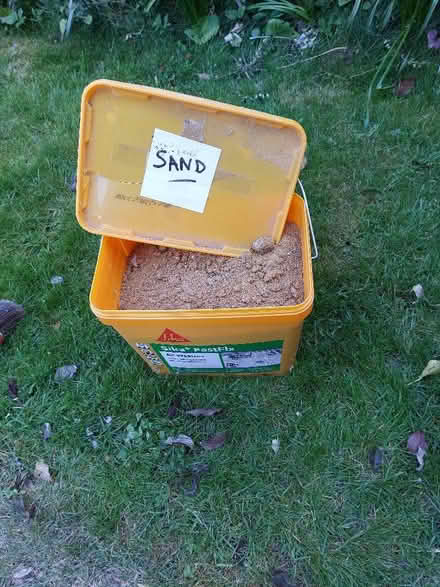 Photo of free Box of SAND 14kilo (North Tonbridge TN10) #1