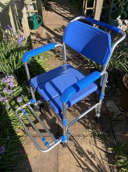 Photo of free Commode (CT1) #2