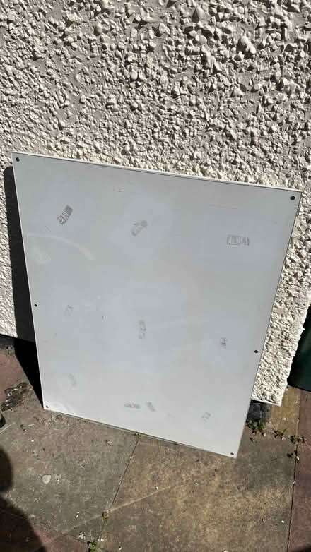 Photo of free White photo panel (Fleetville AL4) #2