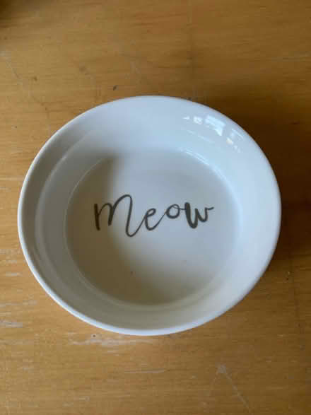 Photo of free Various cat related items (Fishponds) #2