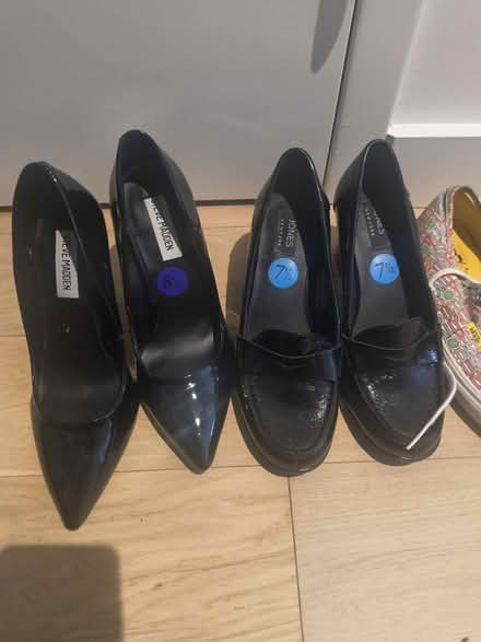 Photo of free shoes (Chelsea) #1