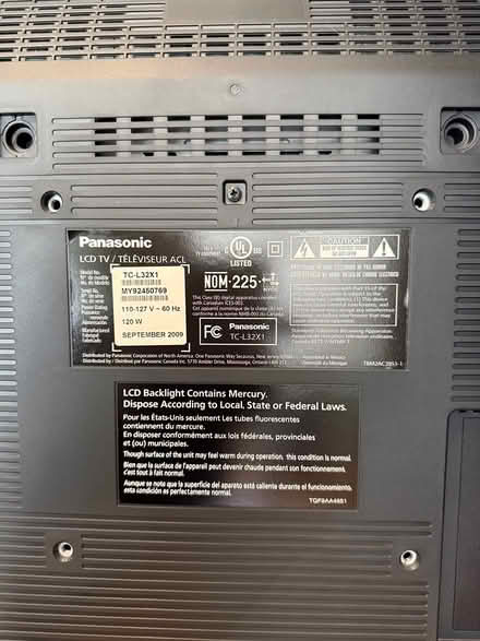 Photo of free Panasonic 32 inch TV w remote (Winchester) #3