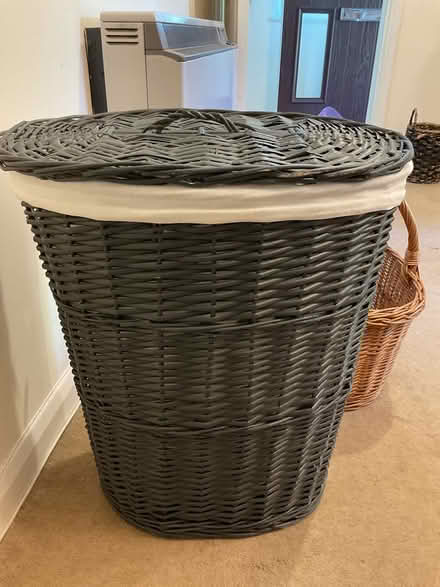 Photo of free Wicker laundry + picnic basket (St. Albans AL1) #3