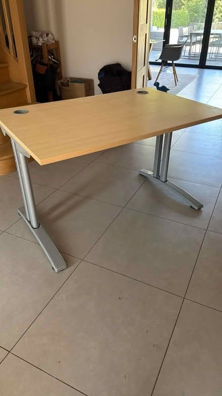 Photo of free Wooden desk (CR3) #1
