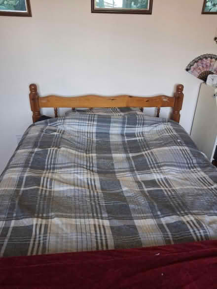 Photo of free 4 foot bed (Crewkerne) #1