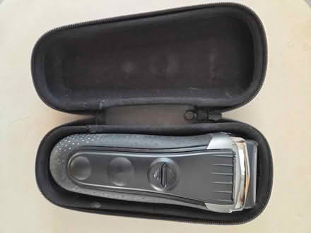 Photo of free Braun Electric Razor (Davidson's Mains Edinburgh) #3