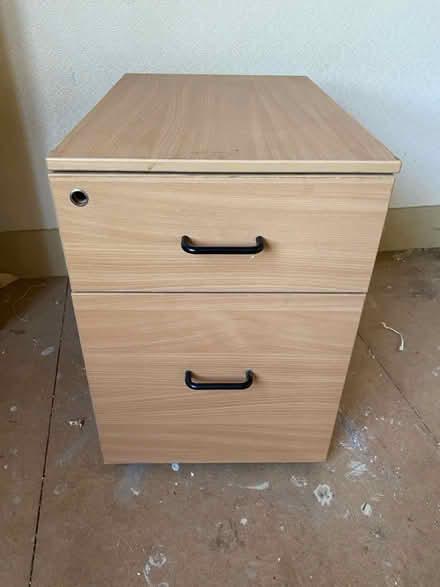 Photo of free wood-effect mobile drawer unit (N3 2AB) #1