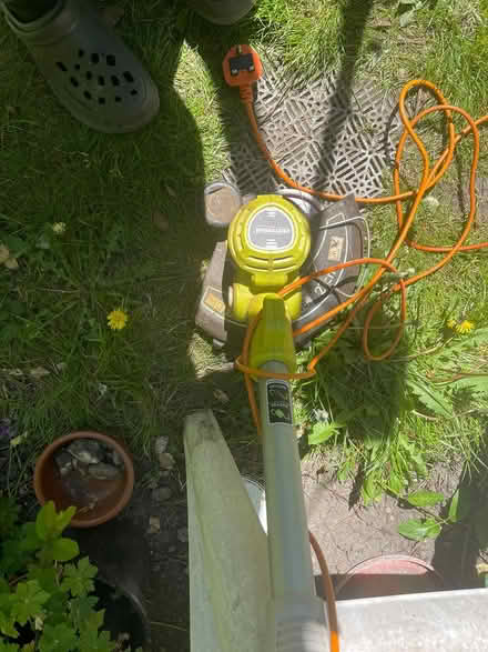Photo of free Ryobi strimmer no spool (Finsbury Park N4) #3