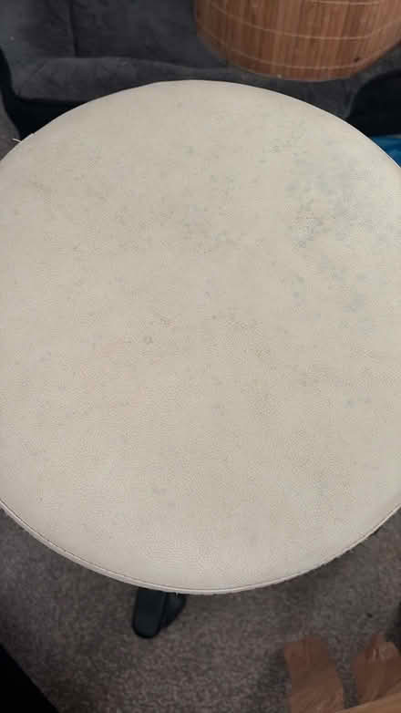 Photo of free Stool (Bracknell’s RG42) #2