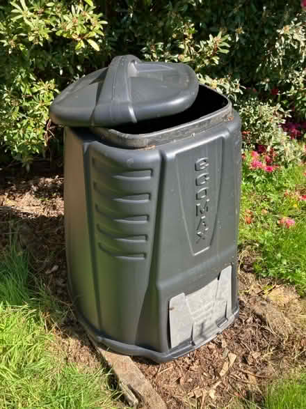 Photo of free Large compost bin (Falkirk FK2) #4