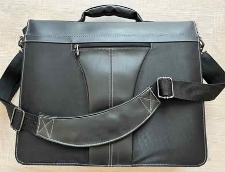 Photo of free Targus laptop bag (Princes Risborough HP27) #2