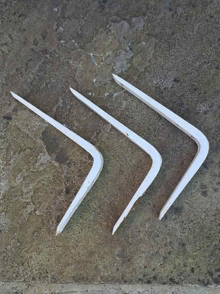 Photo of free 3 strong shelf brackets (Woodley RG5) #1