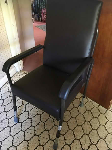 Photo of free Chair for infirm/elderly (High Barnet EN5) #3