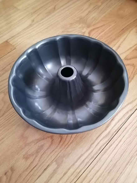 Photo of free Bundt Cake Pan (Old Ottawa East) #1