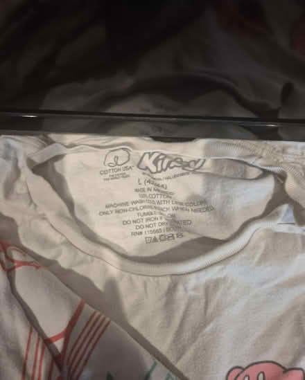 Photo of free White t-shirts, graphic tees (Washington dc) #4