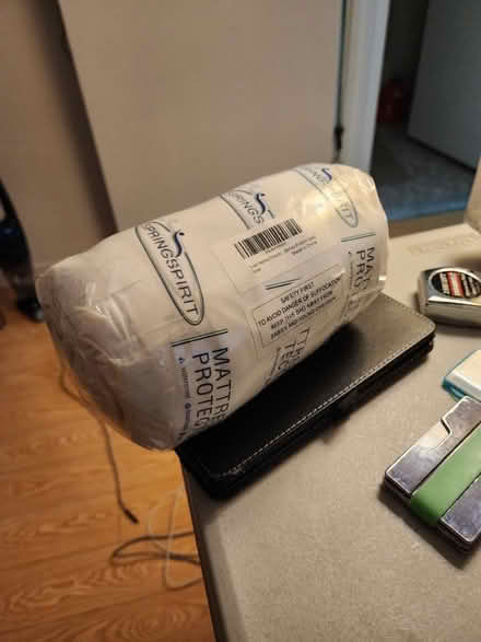 Photo of free Queen Mattress Protector | Cover (Flushing) #1