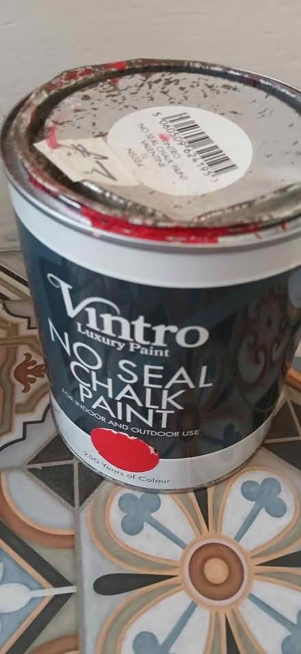 Photo of free Red chalk paint (CT11) #1