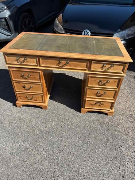 Photo of free Pine wood desk (Wokingham RG40) #1