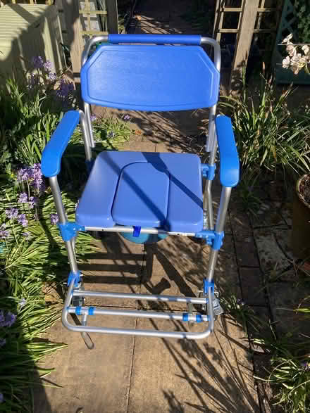 Photo of free Commode (CT1) #1