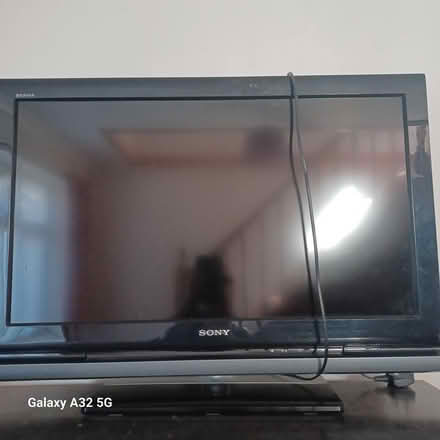 Photo of free 32 inch TV -not a smart tv (Worplesdon) #2