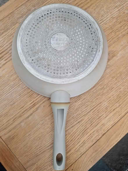Photo of free Salter frying pan (SE10) #2
