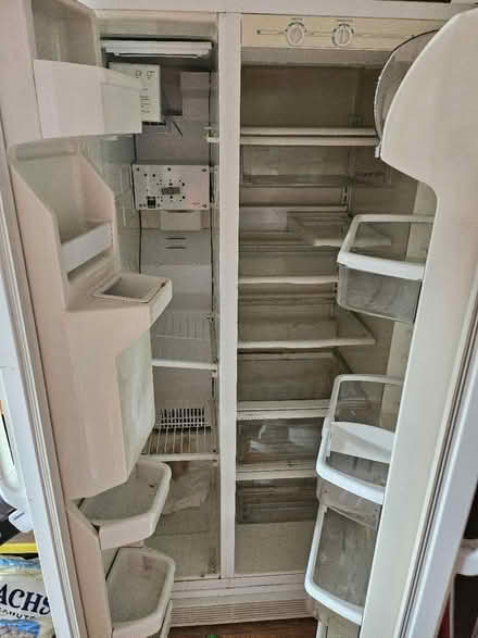 Photo of free working fridge (Dunning, Chicago) #2