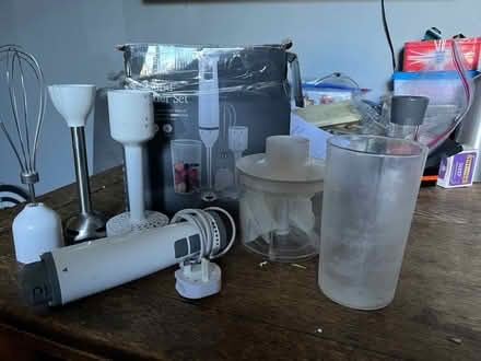 Photo of free Tesco hand blender set (Victoria Park HP20) #1