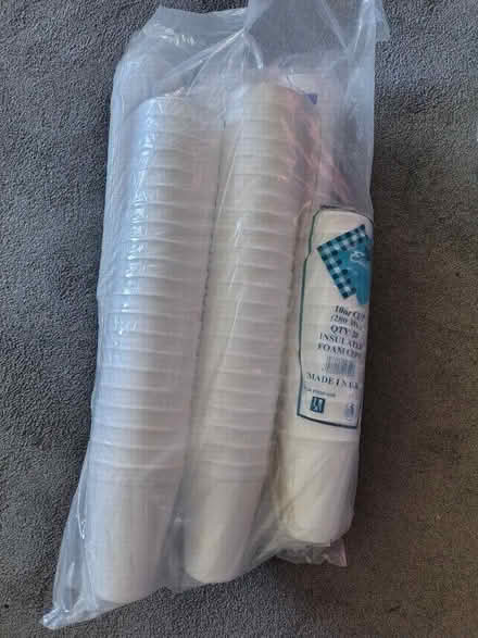 Photo of free 100 foam takeaway cups for hot drinks (Stopsley LU2) #1
