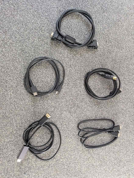 Photo of free Computer monitor cables and HDMI switch (Southsea PO5) #1