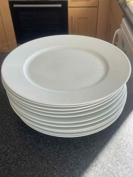 Photo of free 11 large plates (MK4) #1