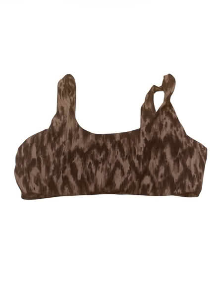 Photo of free Gap Fit Woman’s Top (Brooklyn Storage) #1