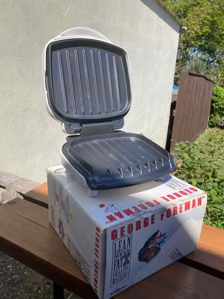 Photo of free george foreman grilling machine (Queens Park BH9) #2