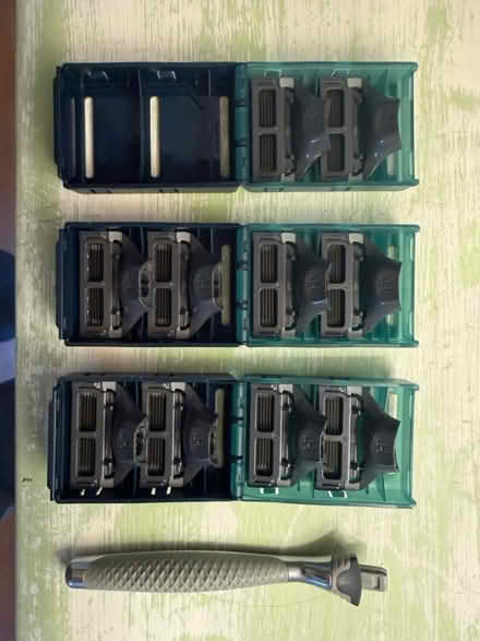 Photo of free Harry’s Shaver and 10 blades (Chelmsford, MA) #1