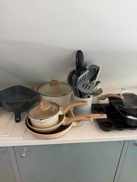 Photo of free HUGE Kitchen Bundle (Chiswick W4) #1
