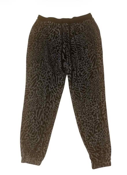 Photo of free Secret Treasures Woman’s Pants (Brooklyn Storage) #1