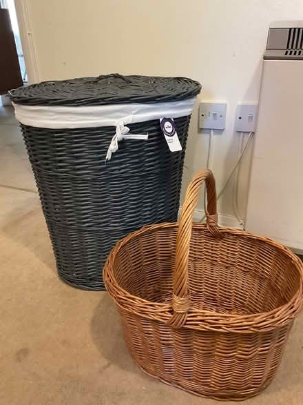 Photo of free Wicker laundry + picnic basket (St. Albans AL1) #1